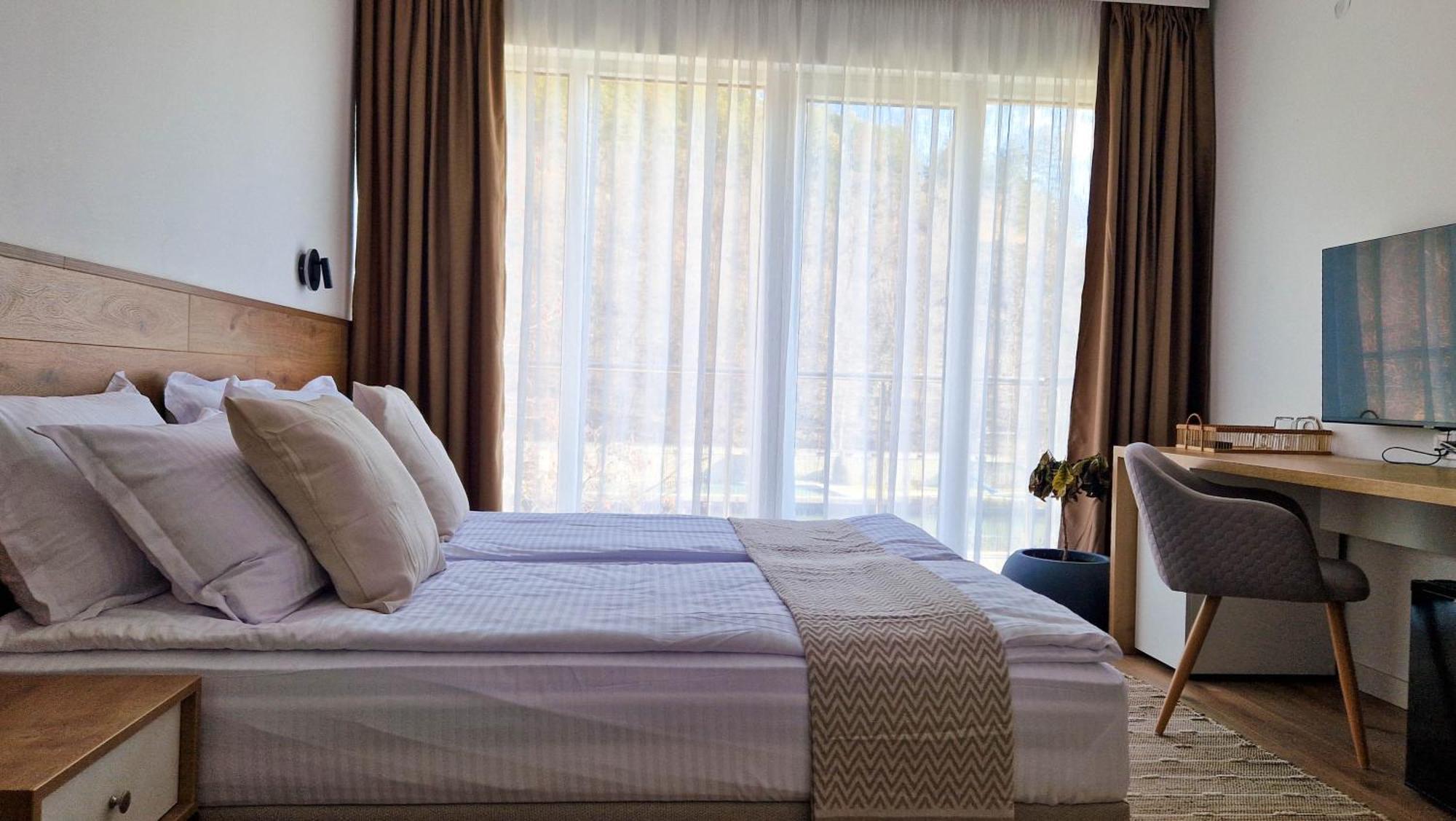 אוגניאנובו Waterside Spa Hotel מראה חיצוני תמונה