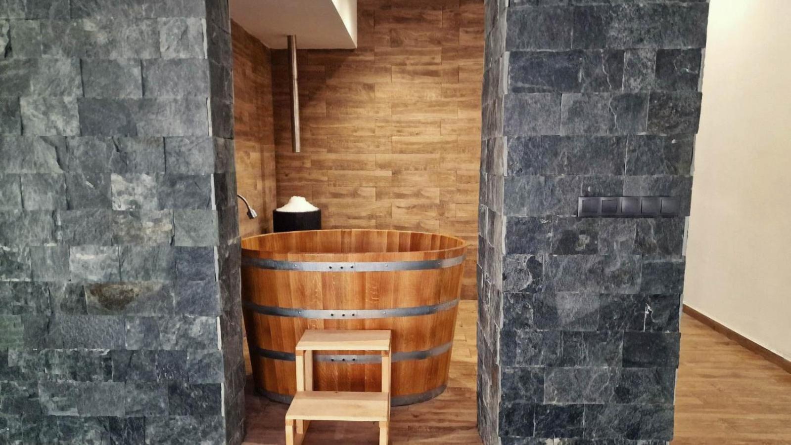אוגניאנובו Waterside Spa Hotel מראה חיצוני תמונה