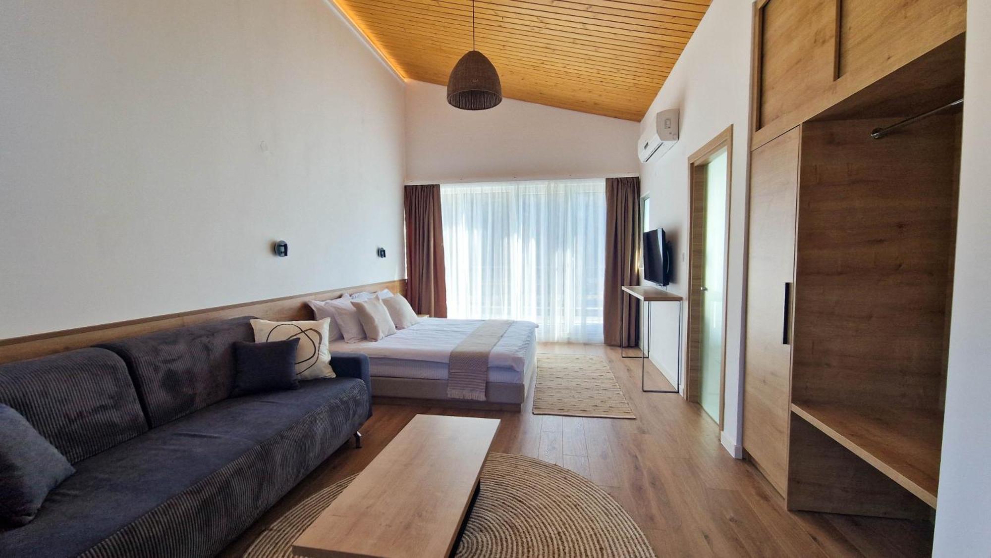 אוגניאנובו Waterside Spa Hotel מראה חיצוני תמונה