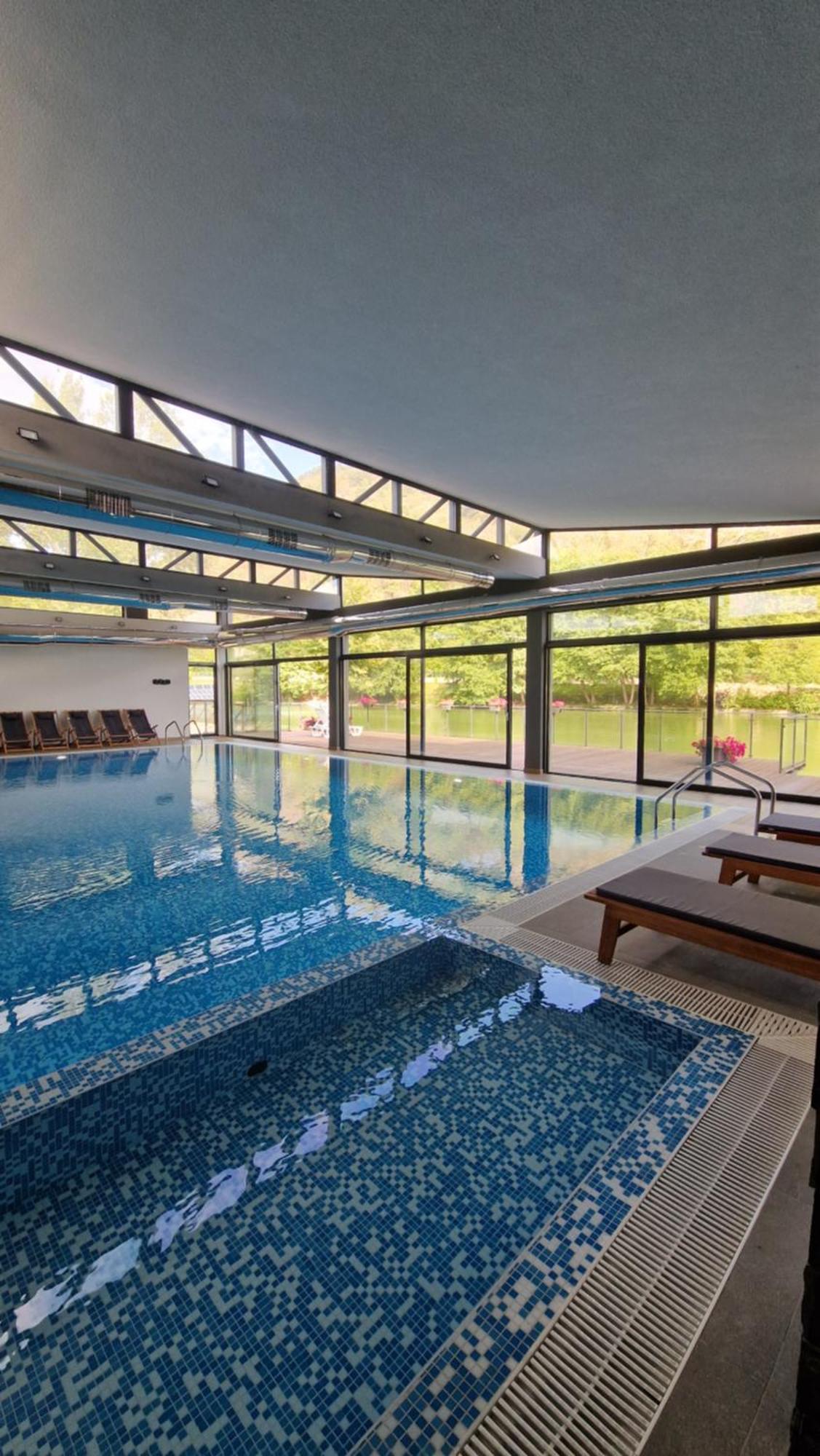 אוגניאנובו Waterside Spa Hotel מראה חיצוני תמונה